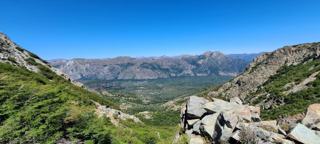 vista laguna del huemul